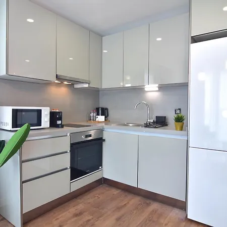 13th Floor Brand New Cozy 2br With Balcony イスタンブール