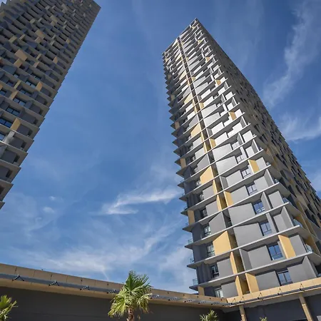 13th Floor Brand New Cozy 2br With Balcony